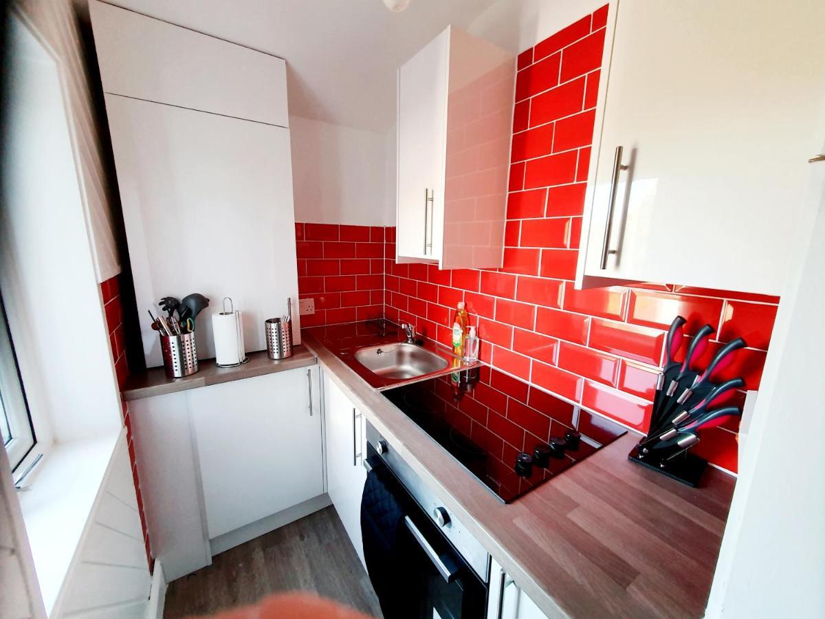 Station Apartment Bellshill Exteriör bild
